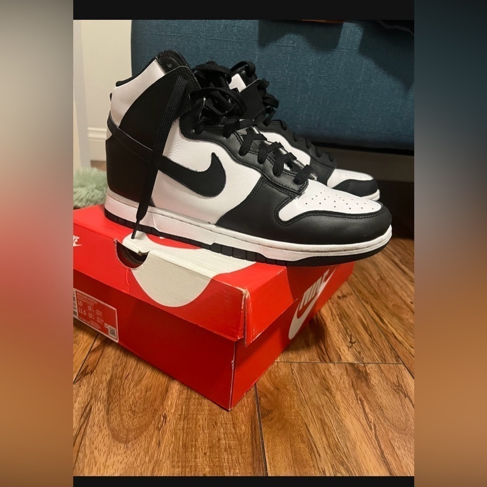 Nike Panda Dunk Hightop